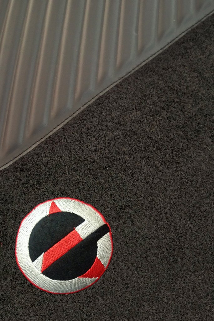 Duo Carpet Car Floor Mat For Maruti Jimny - Image 11